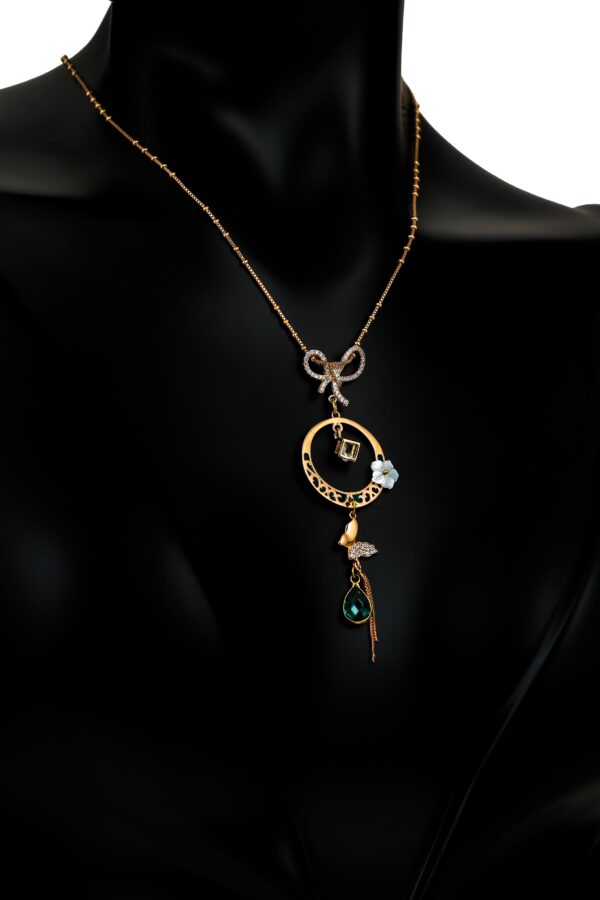Gold-plated silver and copper metal necklace with synthetic Gibson stone